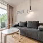 Ku Morzu Przy Plazy -parking Basen Letni W Cenie - Appartement *
