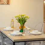 Ku Morzu Przy Plazy -parking Basen Letni W Cenie - Apartman