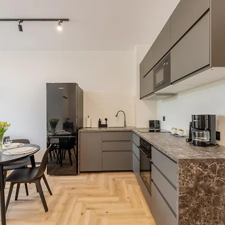 Ku Morzu Przy Plazy -parking Basen Letni W Cenie - Sianozety